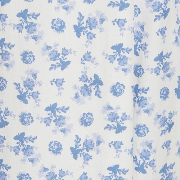 HOUSE OF CB Tallulah Puff Sleeve Midi Dress - Picture 5 of 9